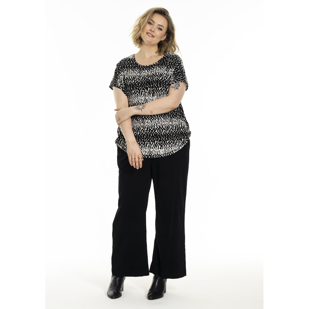 Gozzip Woman Gitte T-shirt with print T-Shirt Black/White